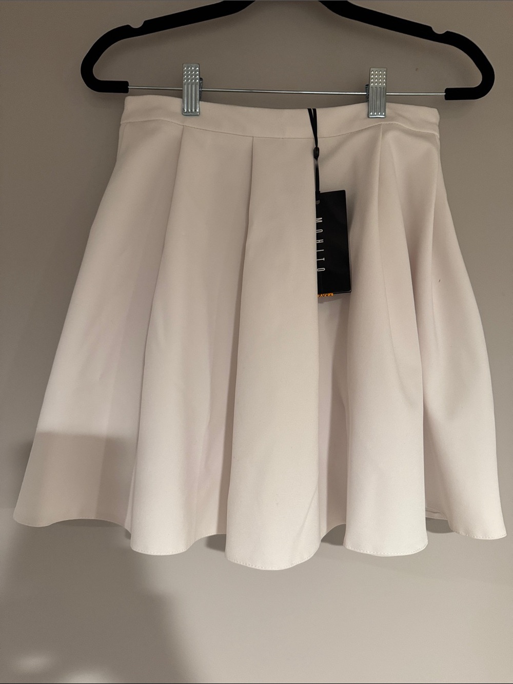 Women’s Cream Pleated A-Line Skirt